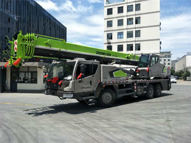 琼海市随车吊师傅告诉你租赁随车吊车如何区分吨位