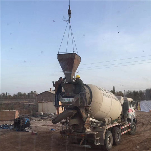 琼海市“精准瞄准”—— 吊车的 “定位导航” 技术